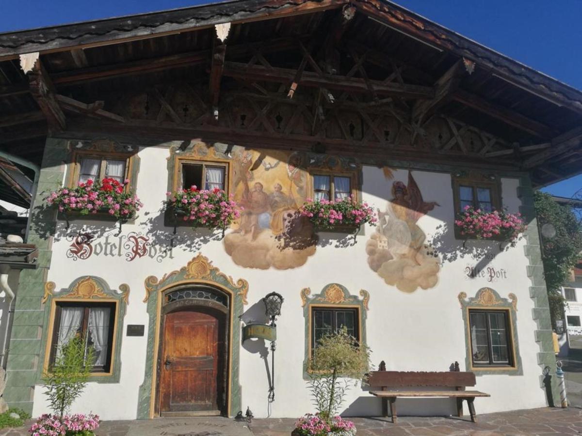 Gasthof & Hotel Zur Post Wallgau Exterior photo