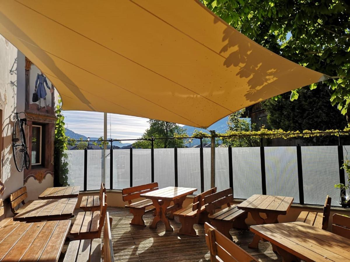Gasthof & Hotel Zur Post Wallgau Exterior photo